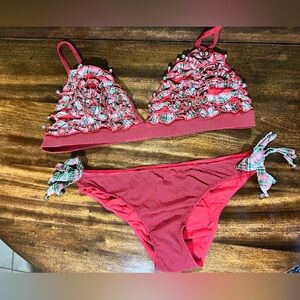 Christmas!! Victoria’s Secret bikini set Lg/Med